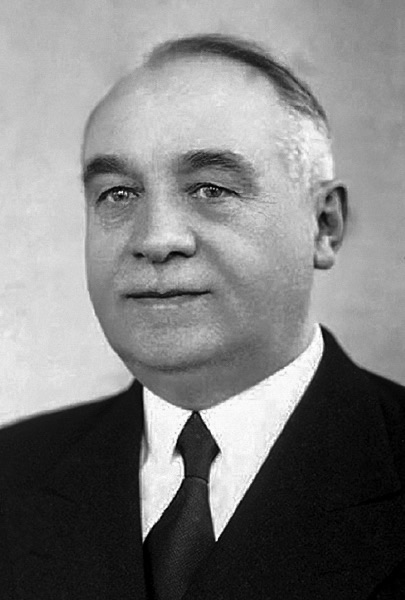Tatra'nın baş mühendisi Hans Ledwinka'nın stüdyo portresi